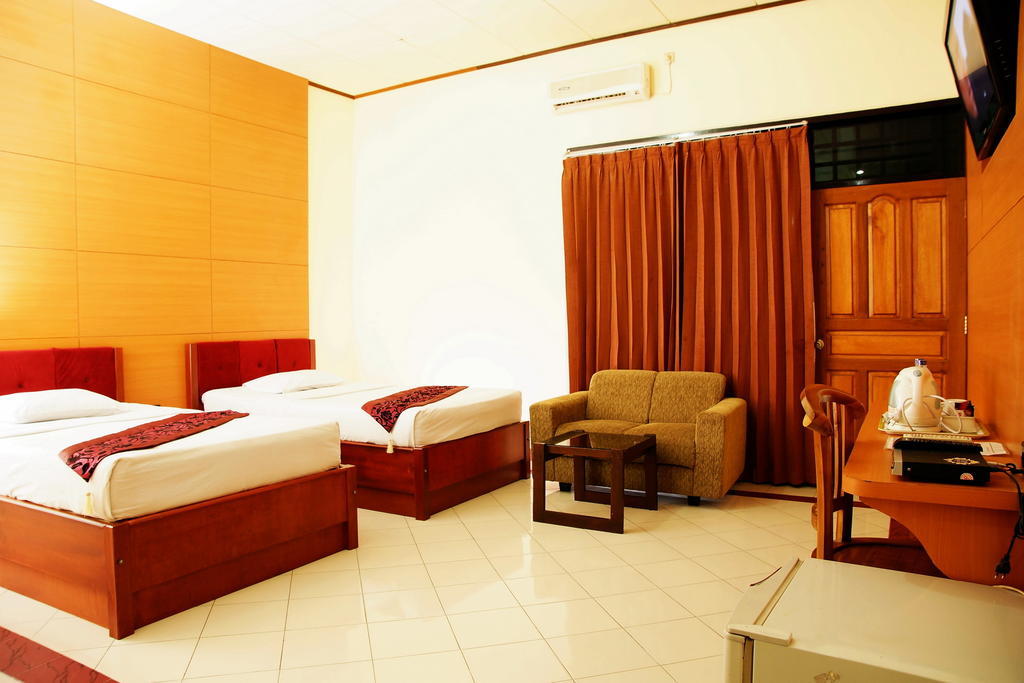 Mataram Hotel Room photo